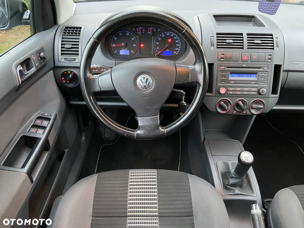 Volkswagen Polo - 22