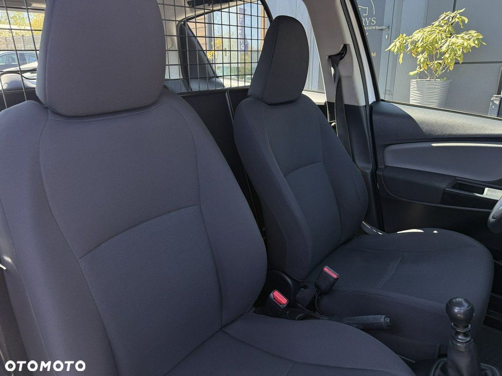 Toyota Yaris 1.5 Active - 12