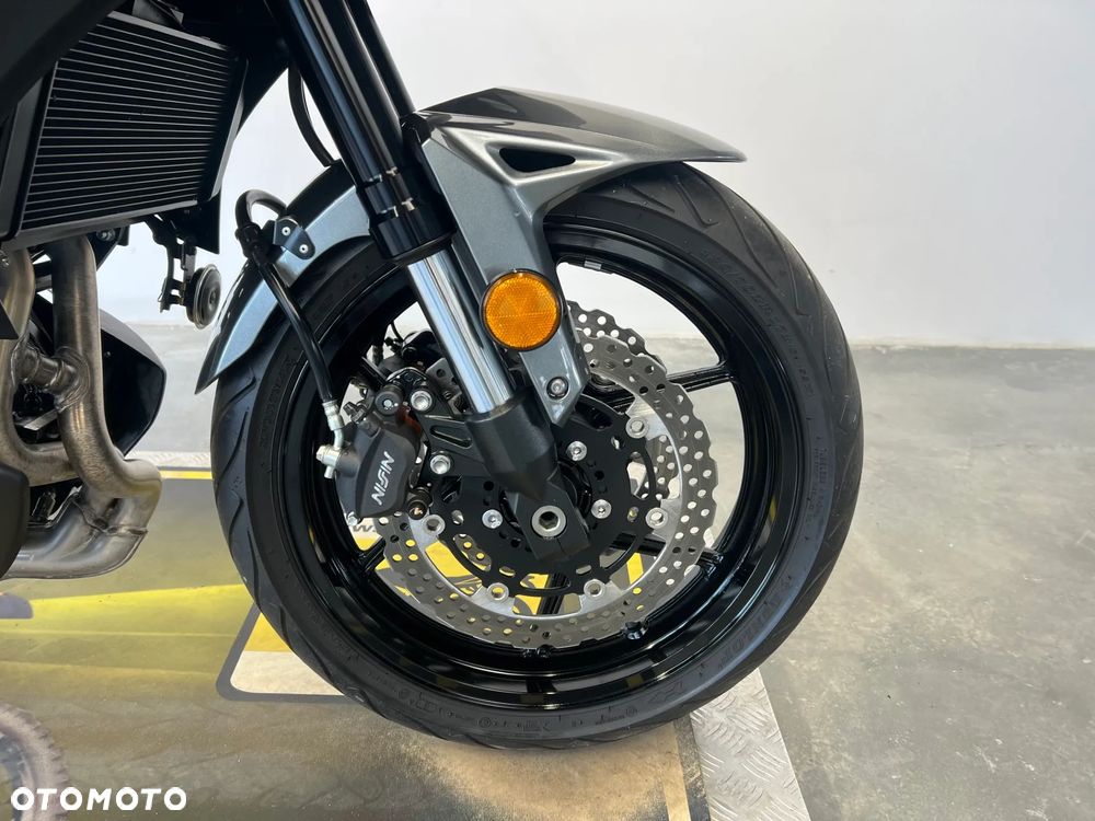 Kawasaki Versys 650 - 19