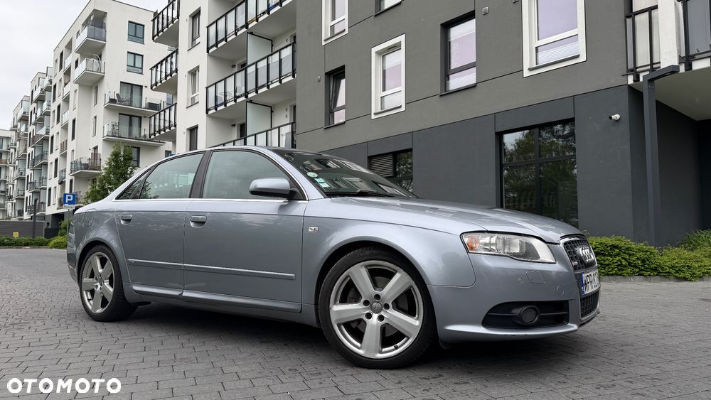 Audi A4 Limousine - 2