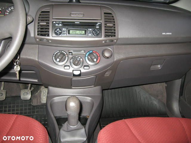 Nissan Micra 1.2 Visia AC/CD - 17