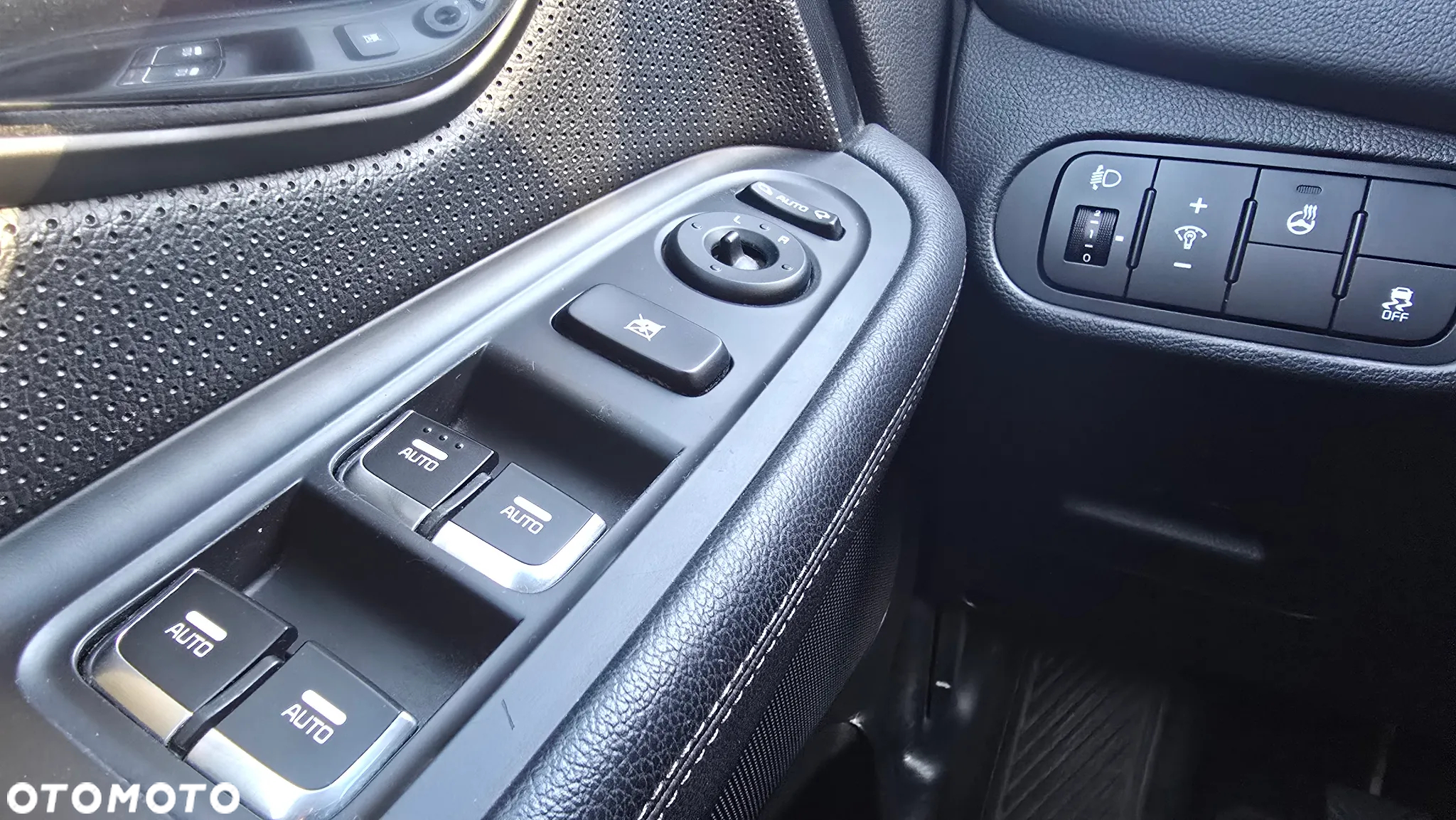 Kia Carens 1.6 GDI Edition 7 - 24