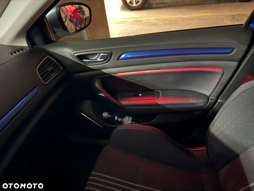 Renault Megane 1.6 TCe GT EDC - 30