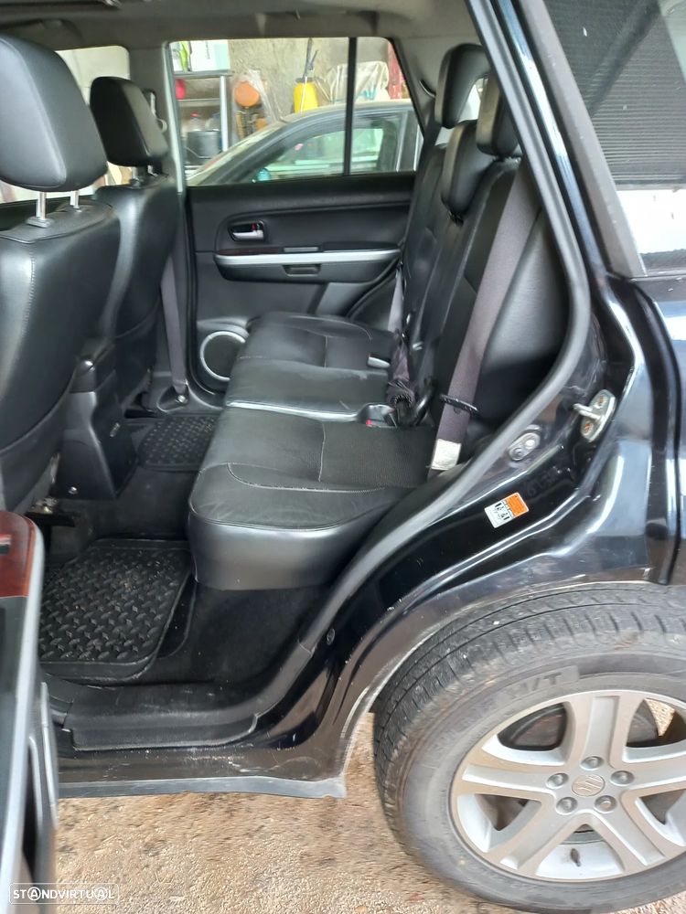 Suzuki Grand Vitara 1.9 DDiS X-Premium - 6