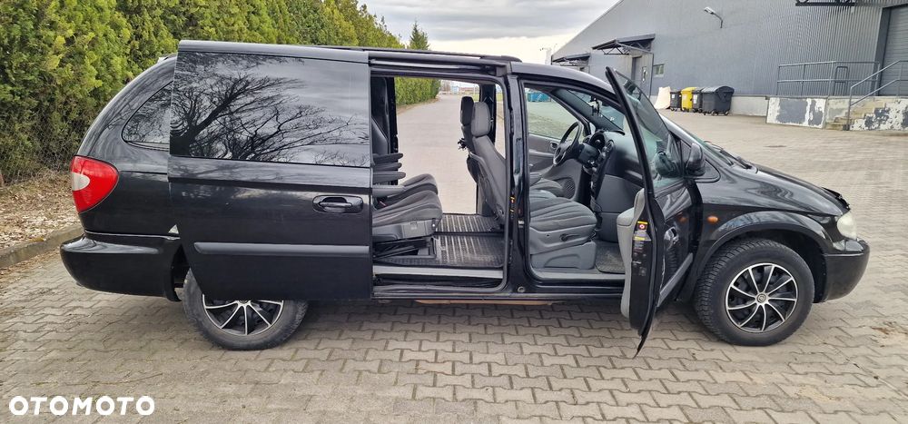 Chrysler Grand Voyager 3.3 Limited S&G - 11