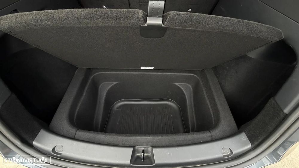 Tesla Model Y Long Range Tração Integral - 20