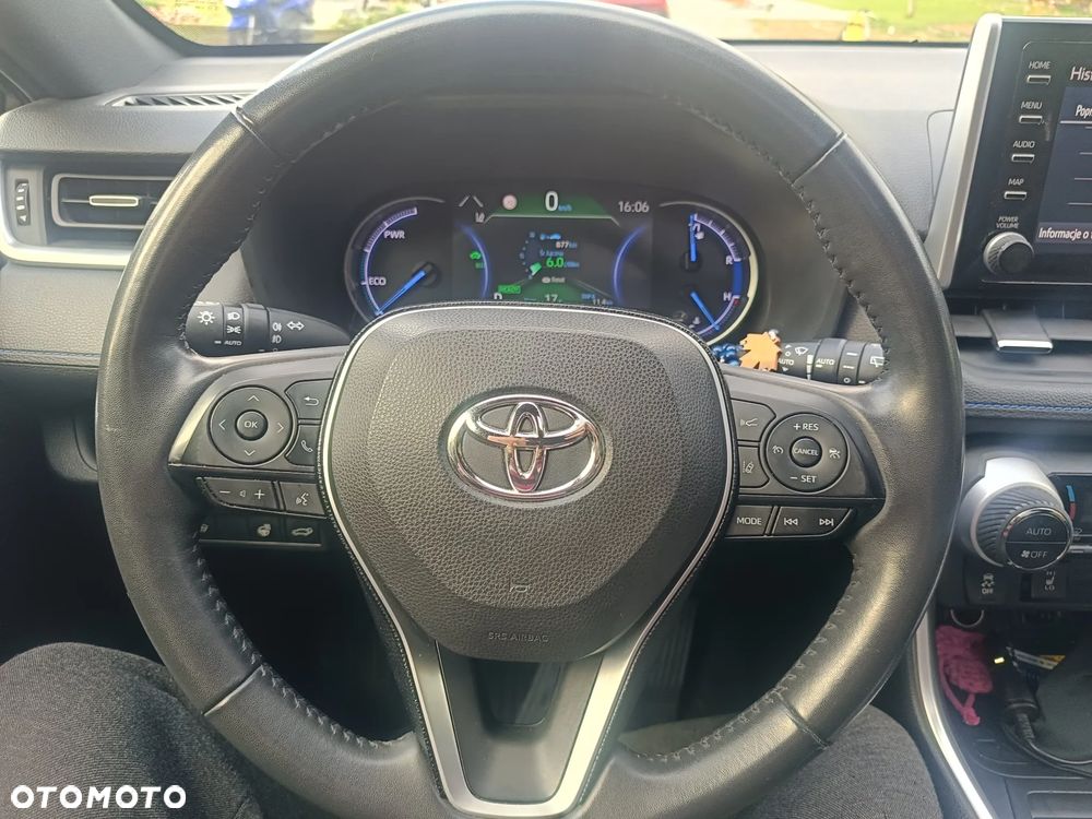 Toyota RAV4 - 18