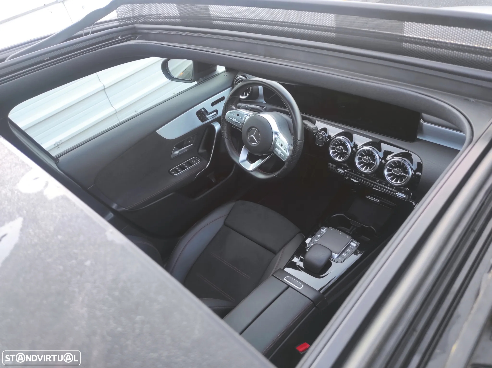 Mercedes-Benz A 250 e AMG Line - 19