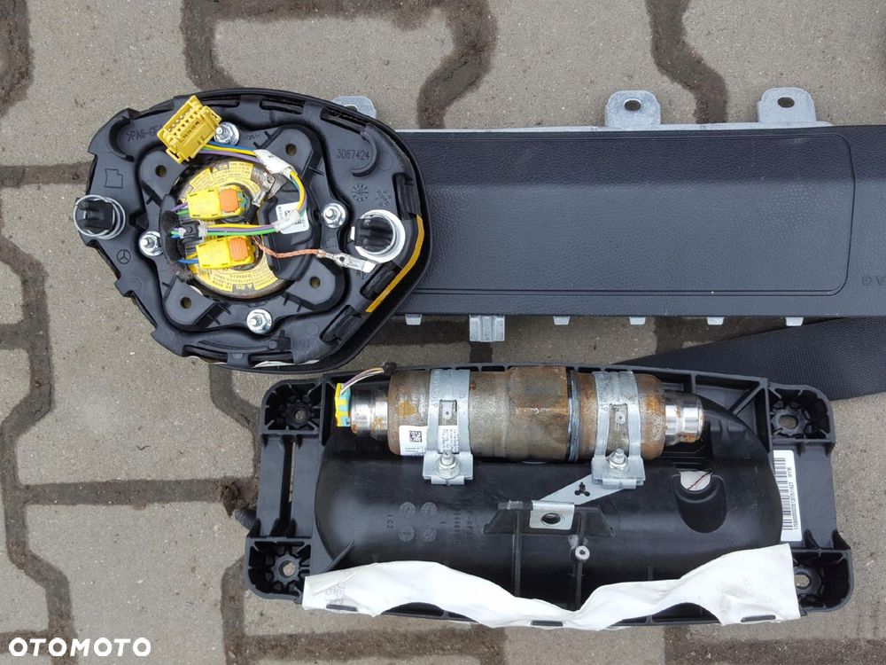 MERCEDES CLA W117 13-16r DESKA ROZDZIELCZA KONSOLA PASY PODUSZKI AIRABG - 6