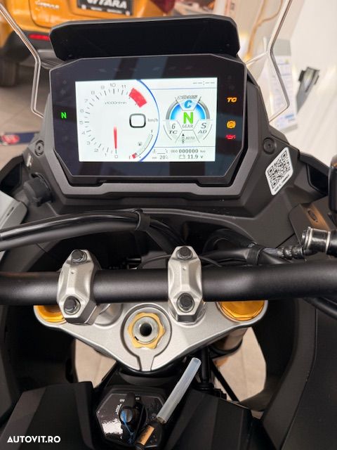 Suzuki GSX S1000GX - 1