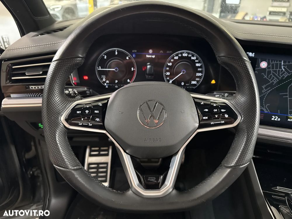 Volkswagen Touareg V6 TDI 4MOTION R-Line - 16