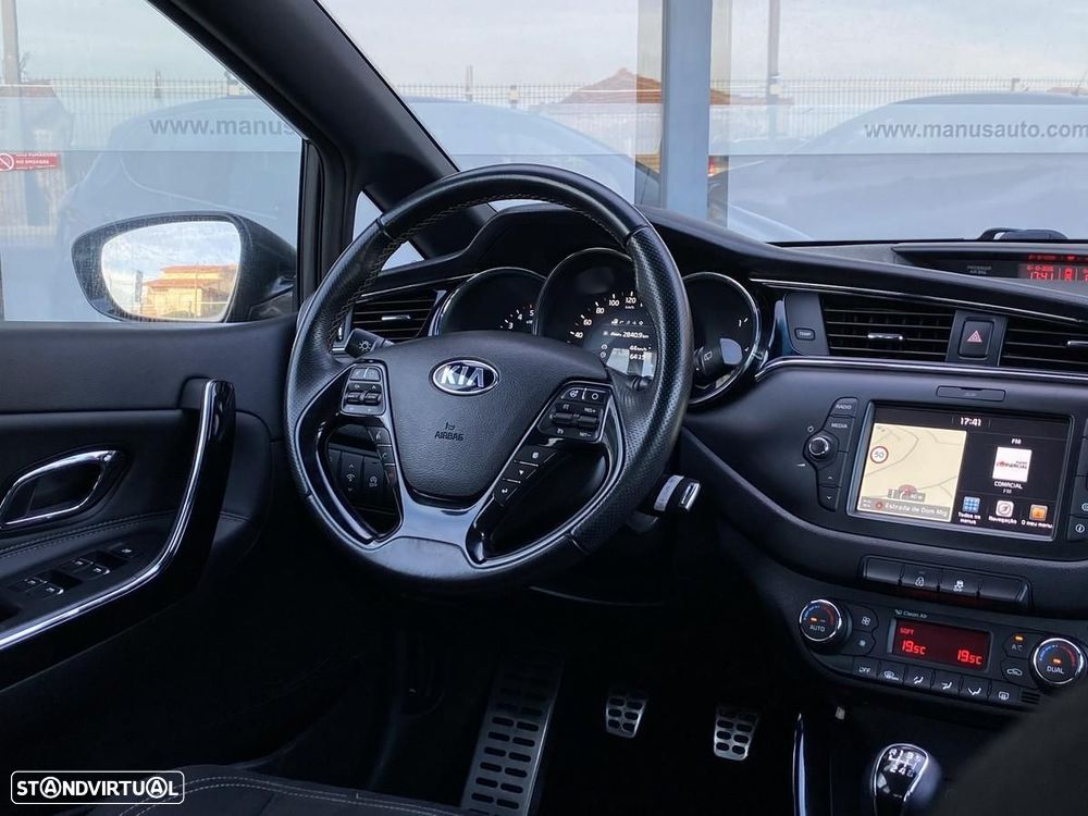 Kia Ceed 1.6 CRDi GT Line - 12