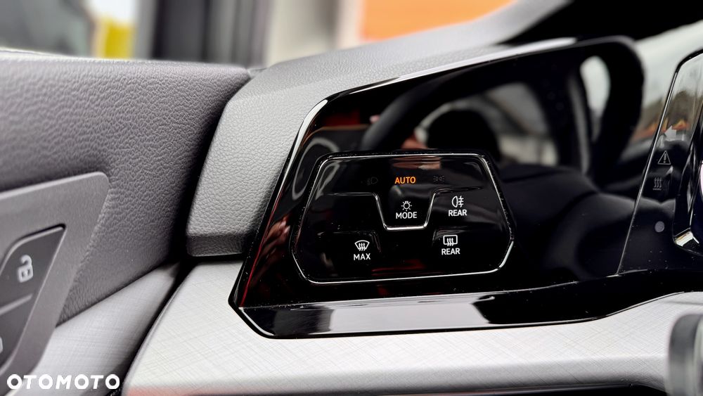 Volkswagen Golf 2.0 TDI Life - 20