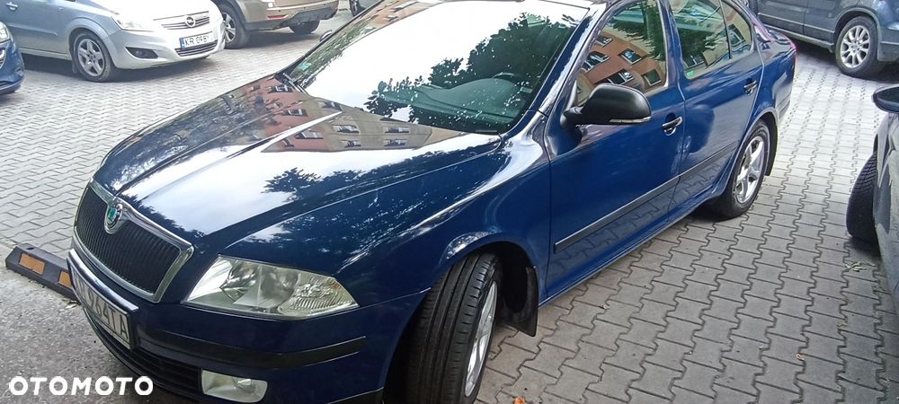 Skoda Octavia 1.6 Tour - 10