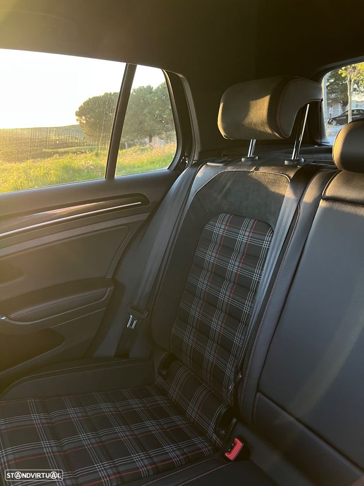 VW Golf GTI Performance BlueMotion DSG - 15