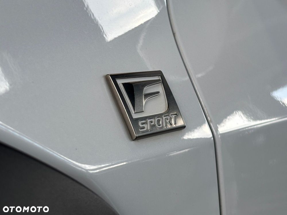 Lexus UX - 3