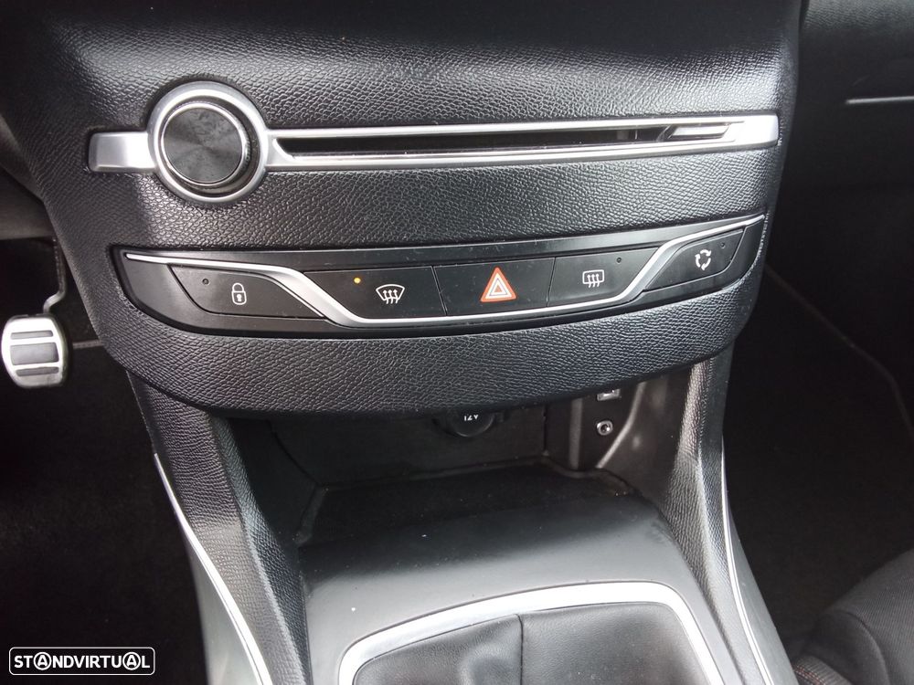 Peugeot 308 SW 1.6 BlueHDi GT Line - 15