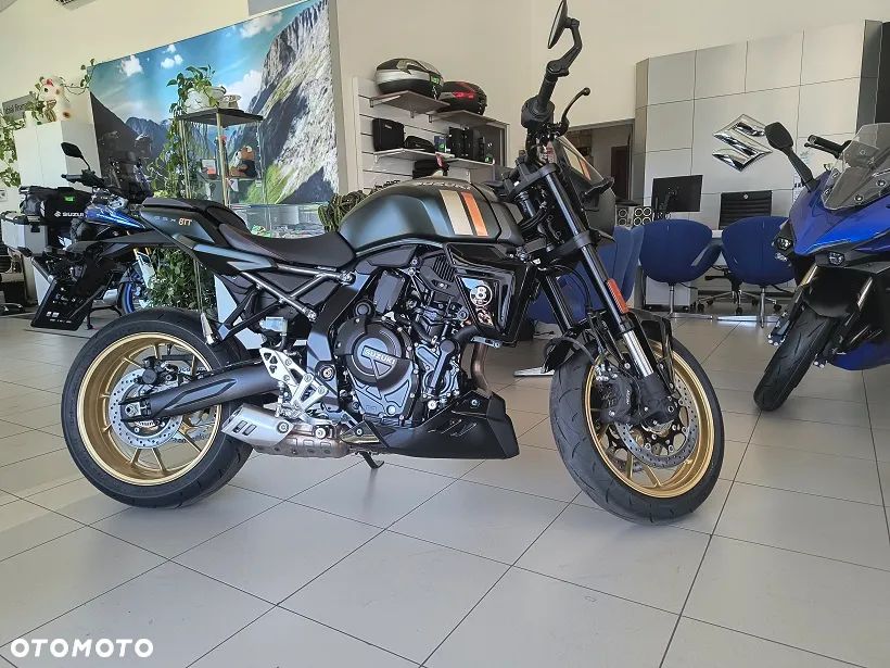 Suzuki GSX - 1