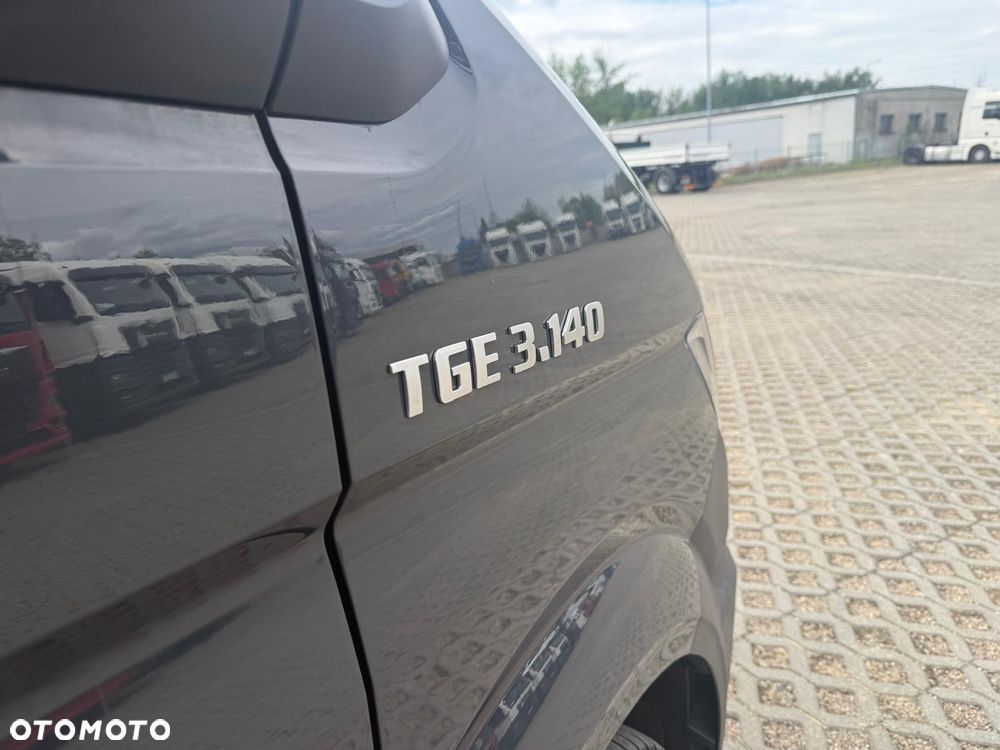 MAN TGE  DOKA 7 0sobowa  +Skrzynia/Plandeka - 25