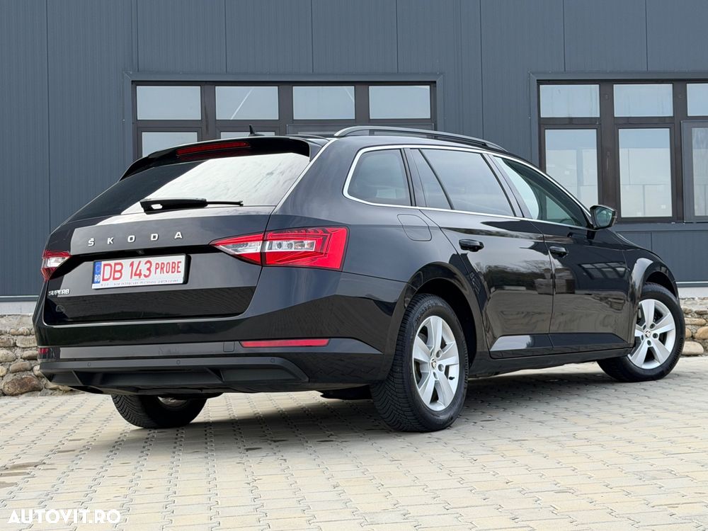 Skoda Superb 2.0 TDI DSG Active - 4