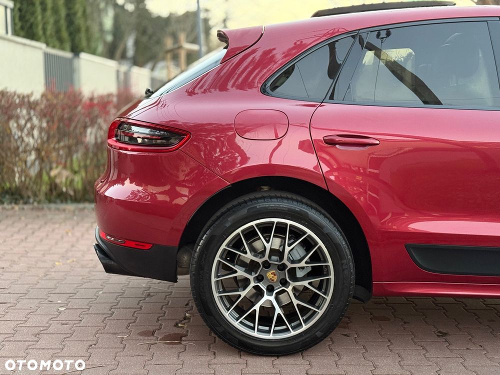 Porsche Macan - 32