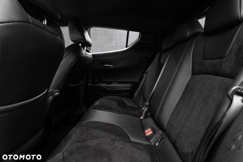 Toyota C-HR Lounge - 22