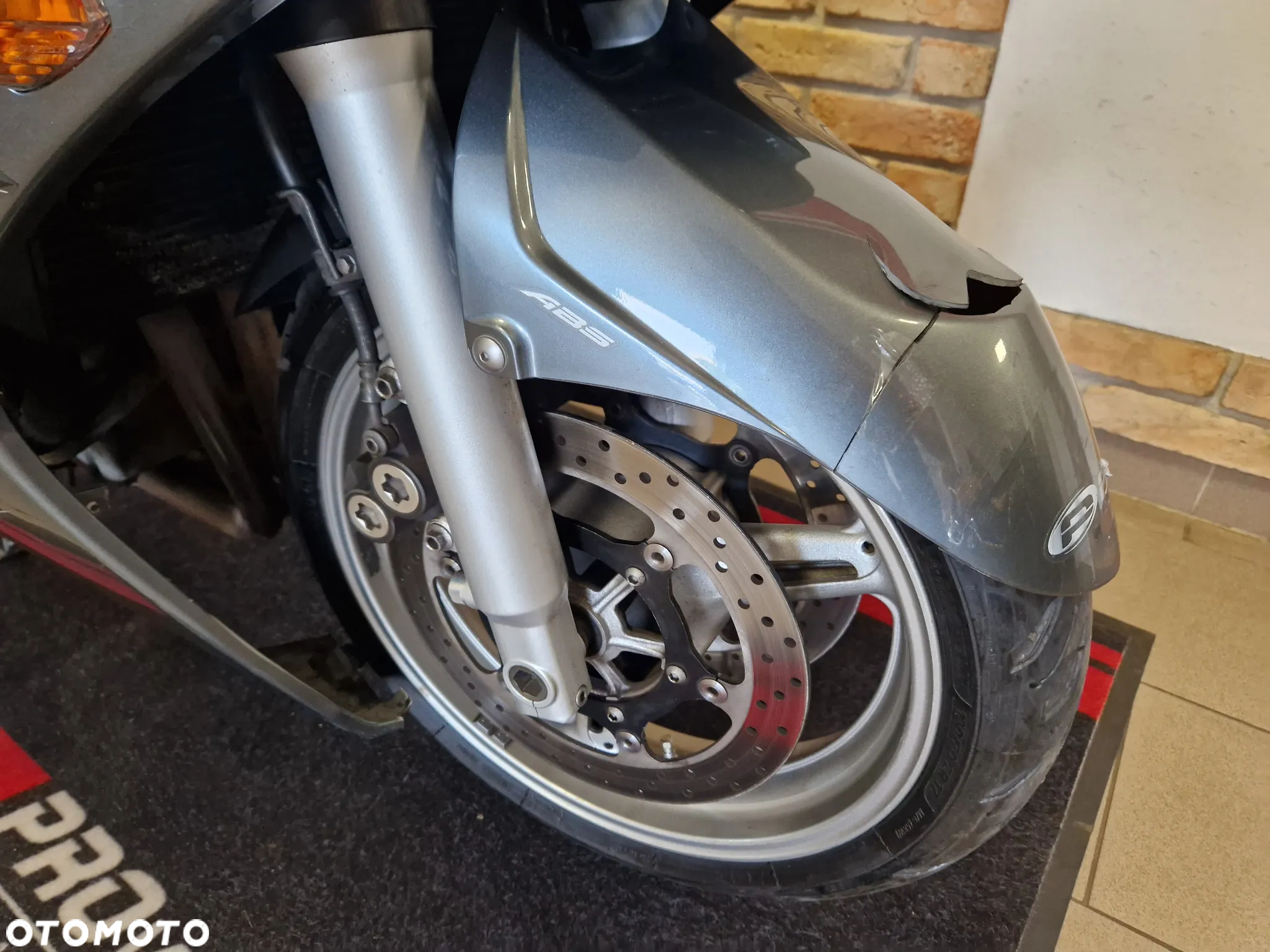 Yamaha FJR - 38