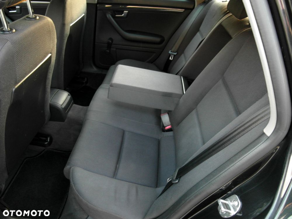 Audi A4 Avant - 22