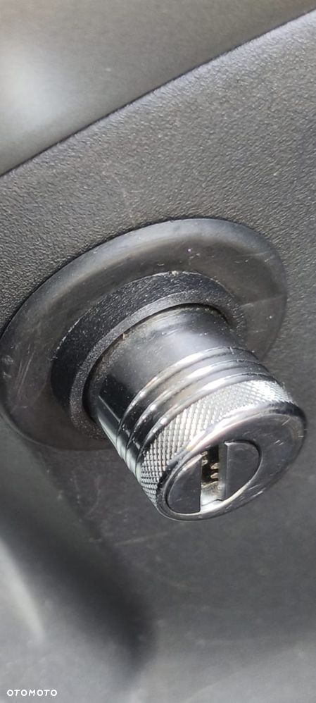 Toyota Auris 2.0 D-4D Premium - 20