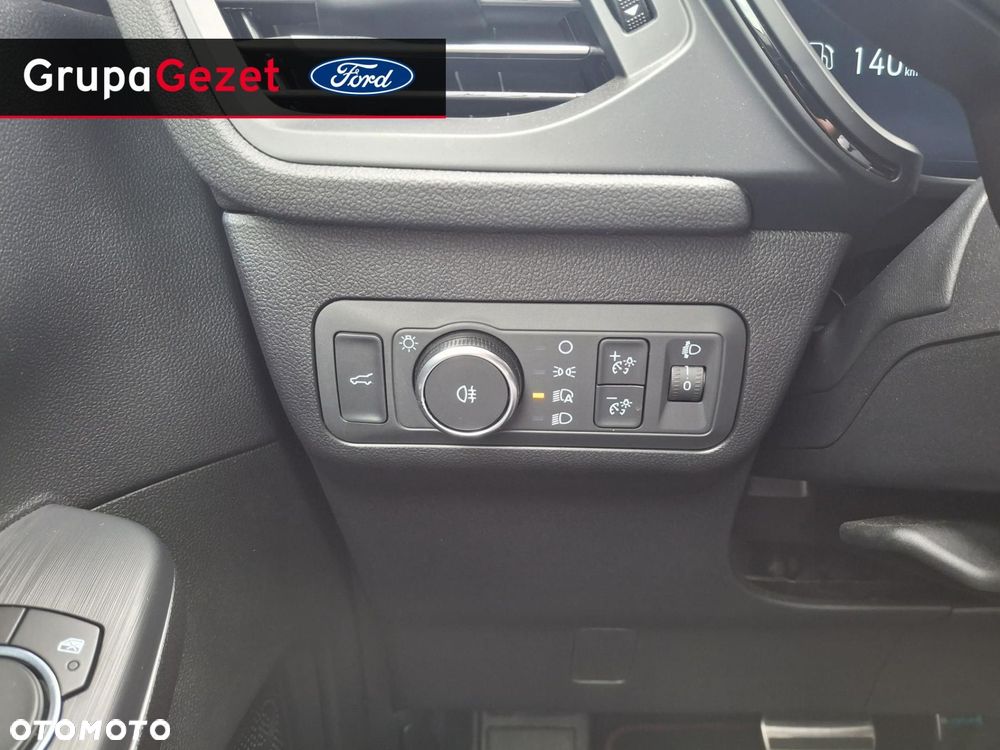 Ford Kuga - 23
