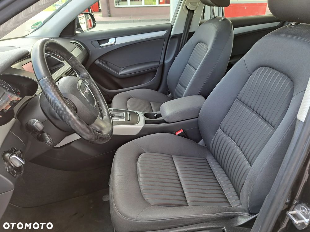 Audi A4 Avant - 16