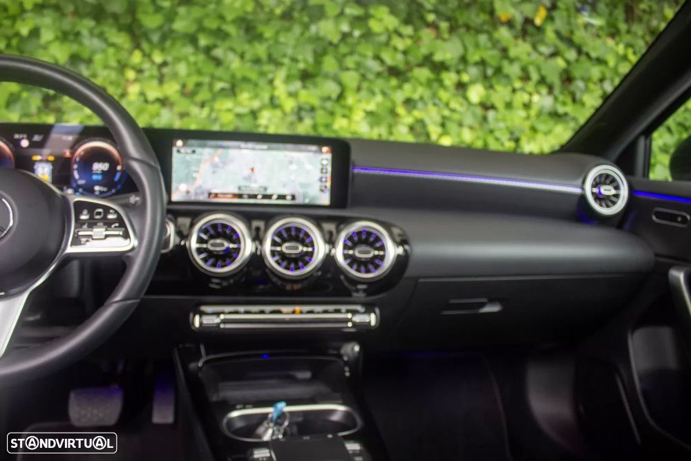 Mercedes-Benz A 250 e AMG Line - 18