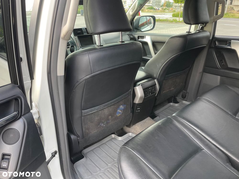 Toyota Land Cruiser LC 4.0 V6 Premium - 12