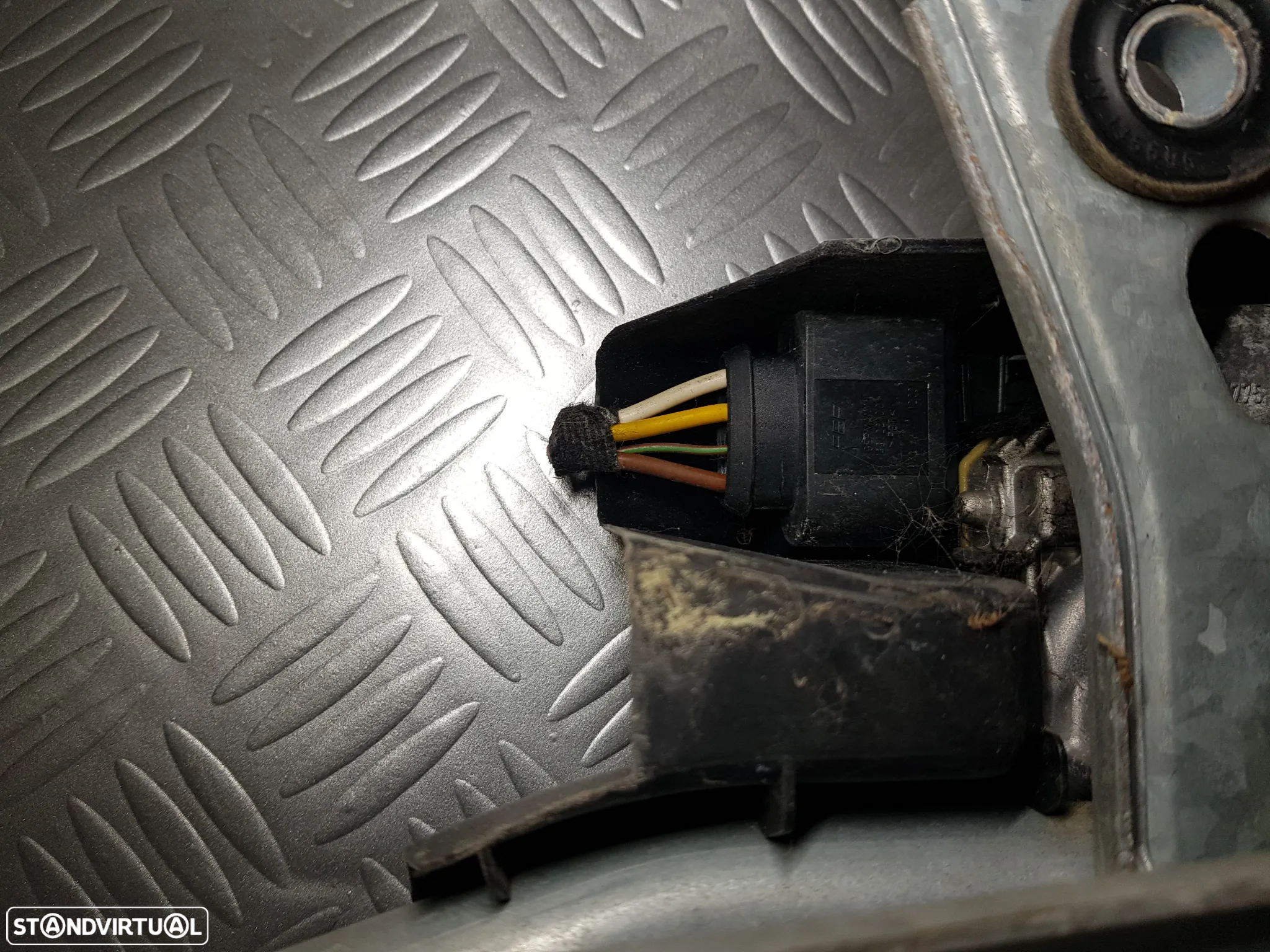 Motor das escovas limpa para brisas Opel Astra H - 3