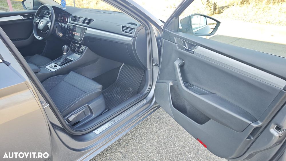 Skoda Superb 2.0 TDI DSG Ambition - 24