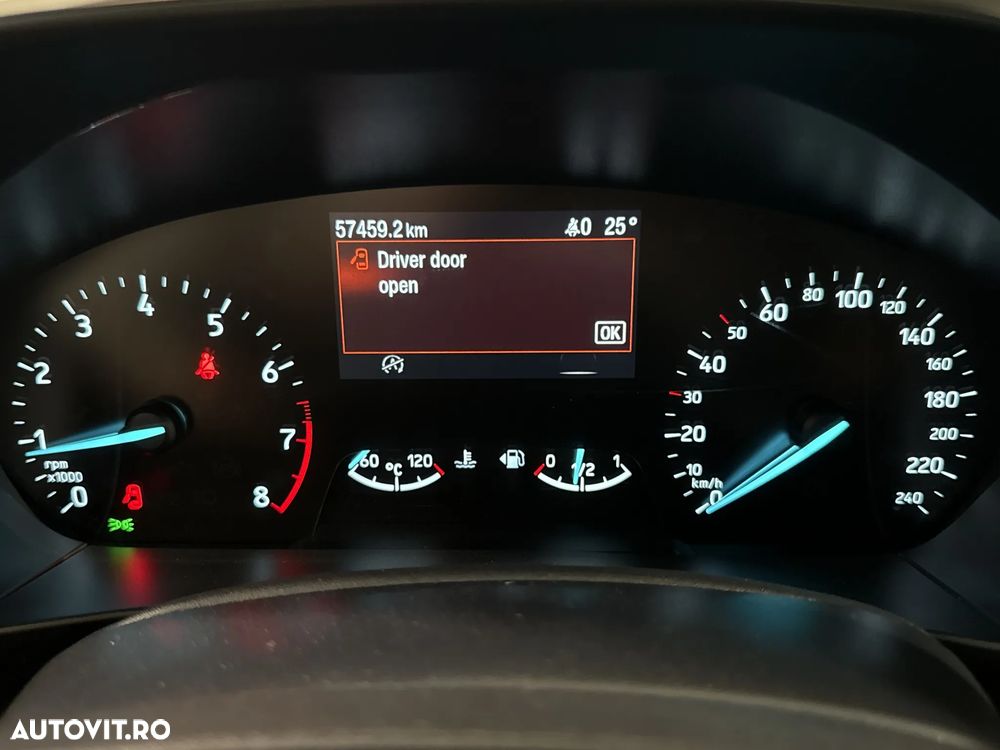 Ford Focus - 11