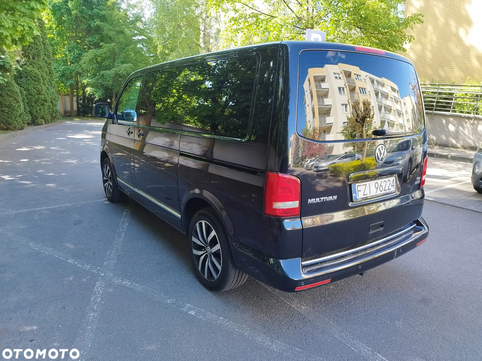 Volkswagen Multivan - 3