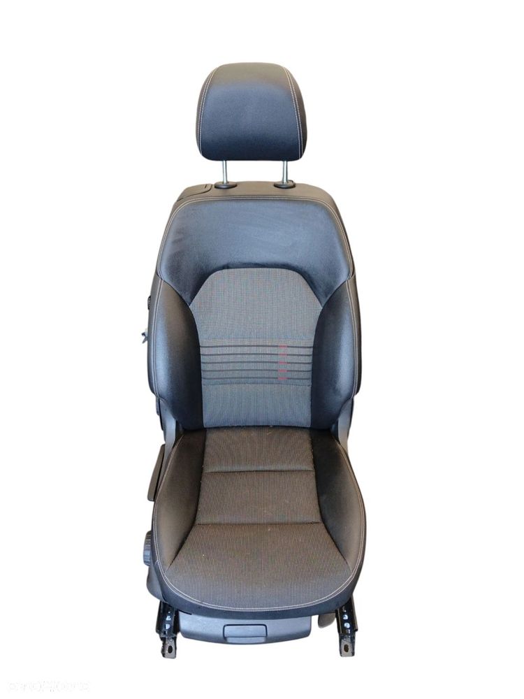 FOTEL PRAWY PRZÓD MERCEDES B W246 (2011-2014) 1.5 CDI 109KM - 1