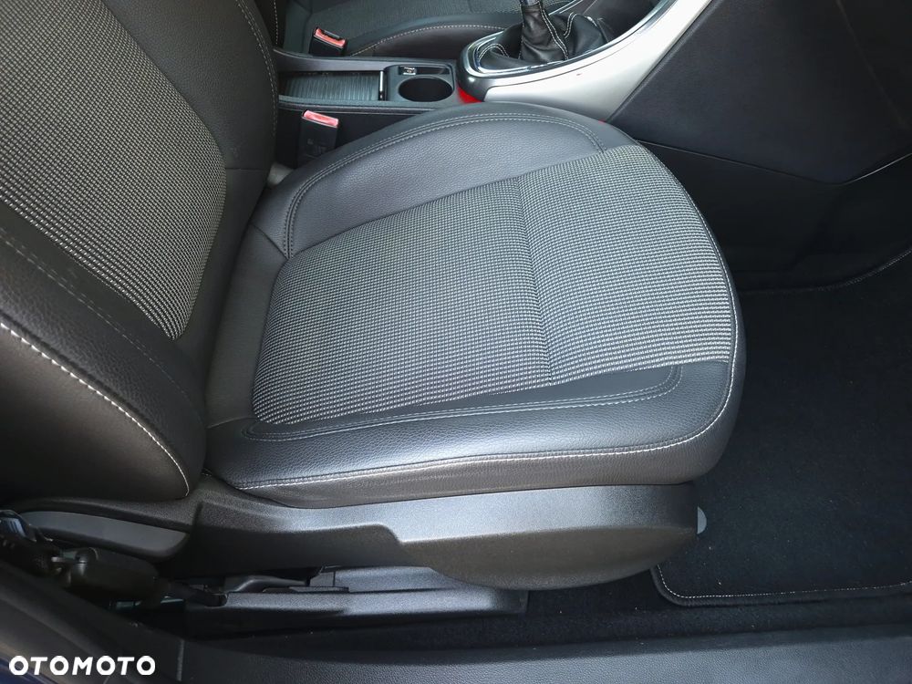 Opel Astra 1.6 Turbo Innovation - 35