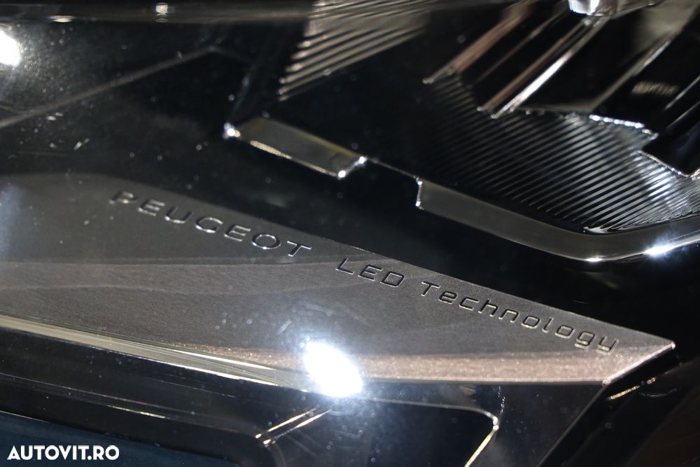 Peugeot 3008 1.5 BlueHDI S&S EAT8 Active - 28