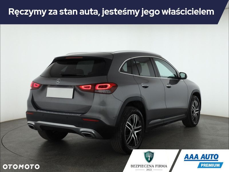 Mercedes-Benz GLA - 7