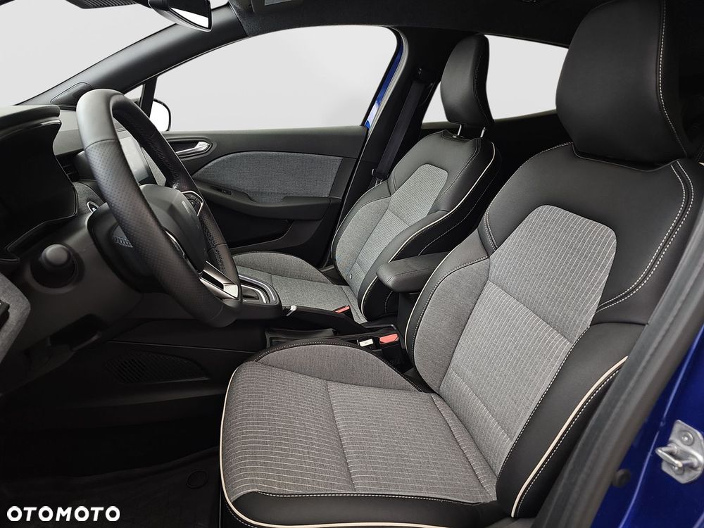Renault Clio - 11