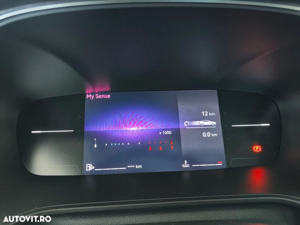 Renault Megane TCe 140 GPF EDC Techno - 7