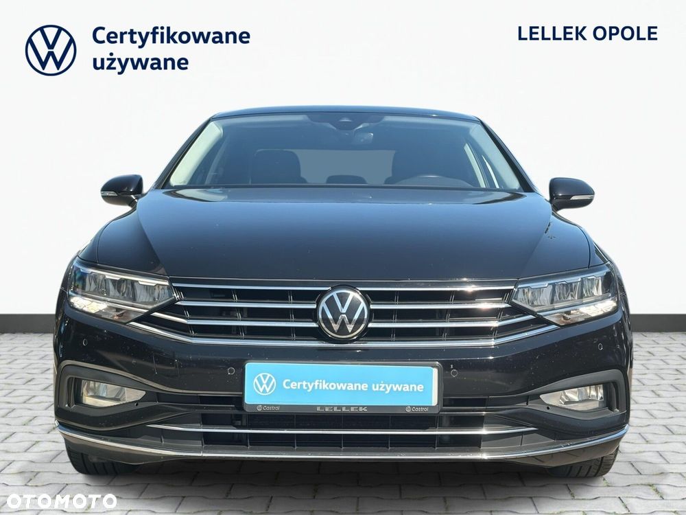 Volkswagen Passat - 3