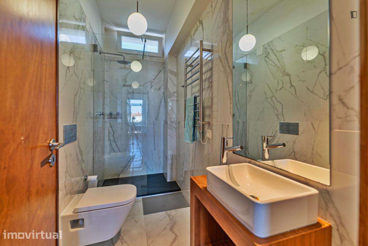 Quarto - localizado em Olivais Lisbon - Grande imagem: 2/12