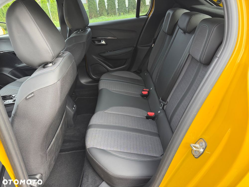 Peugeot 208 50kWh Allure - 13