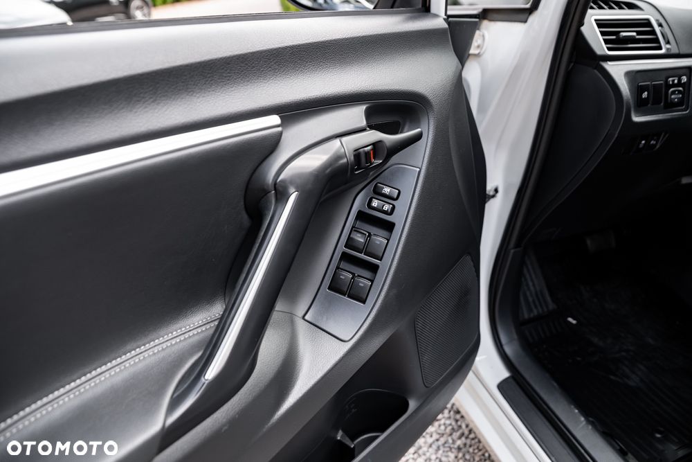 Toyota Verso 1.8 Sol 7os MS - 17