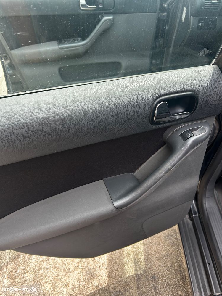 Audi A3 1.9 TDI Attraction - 11