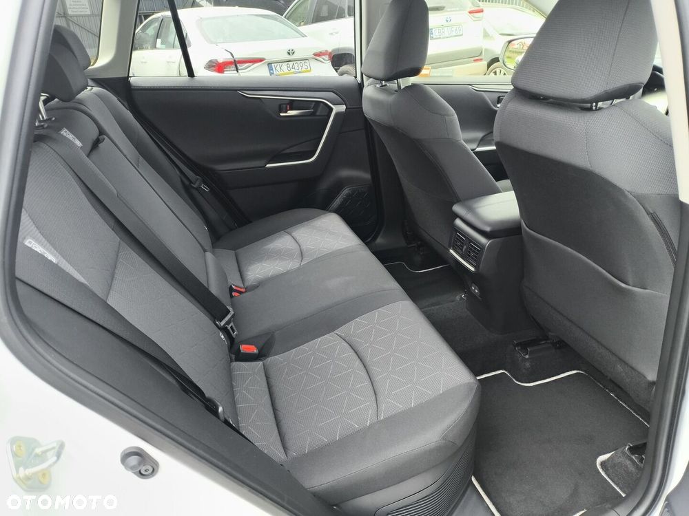 Toyota RAV4 - 23