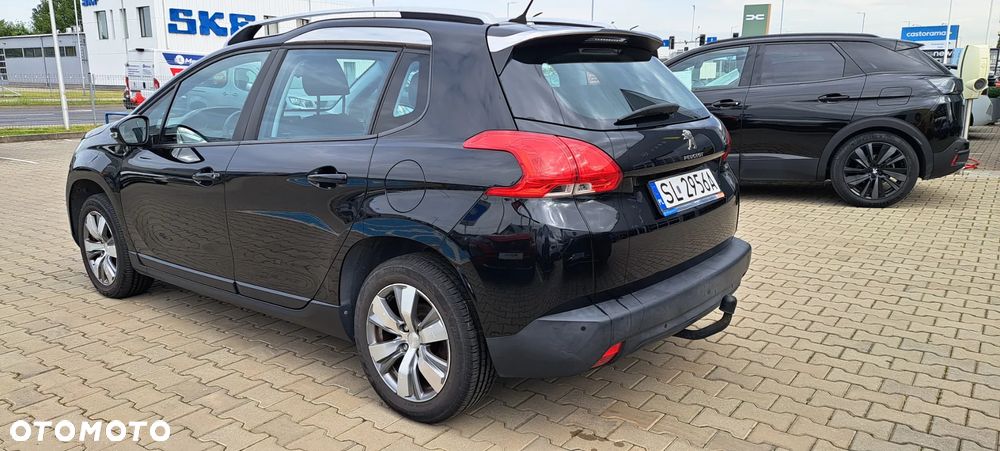 Peugeot 2008 1.2 Pure Tech Active S&S - 4